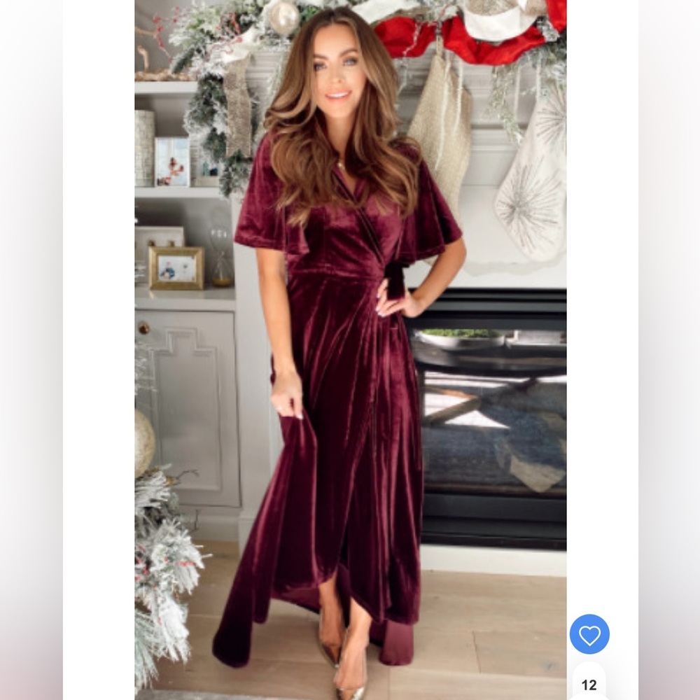 NWOT PINK DESERT Regal Velvet Wrap Dress in Burgundy Size Medium